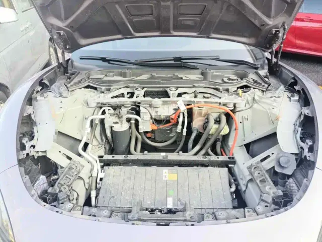 Xiaomi SU7 — Фото автомобиля 9