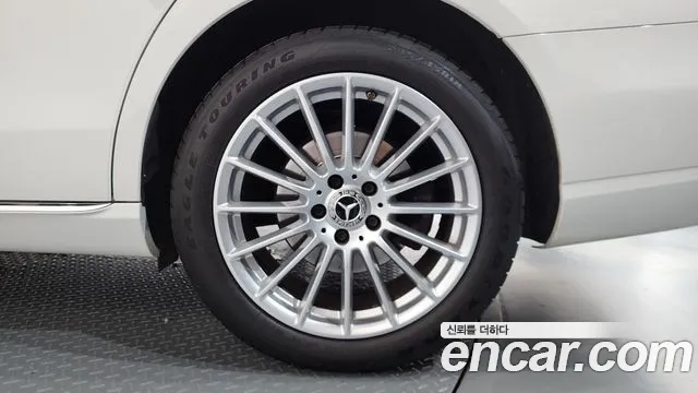 Mercedes-Benz E-Class W213 — Фото автомобиля 21