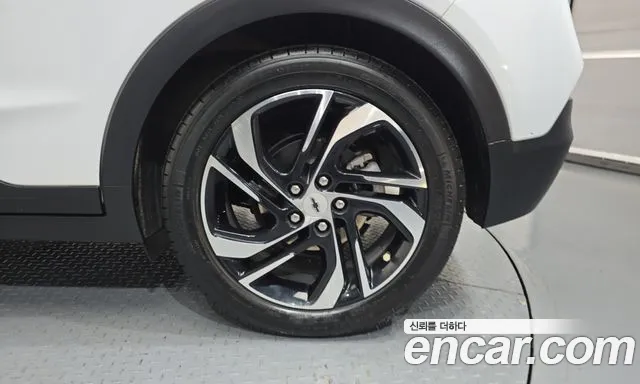 Chevrolet Bolt EV New — Фото автомобиля 6