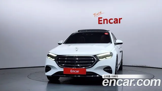 Mercedes-Benz E-Class E-класс W214 E300 4MATIC Exclusive — Фото автомобиля 3
