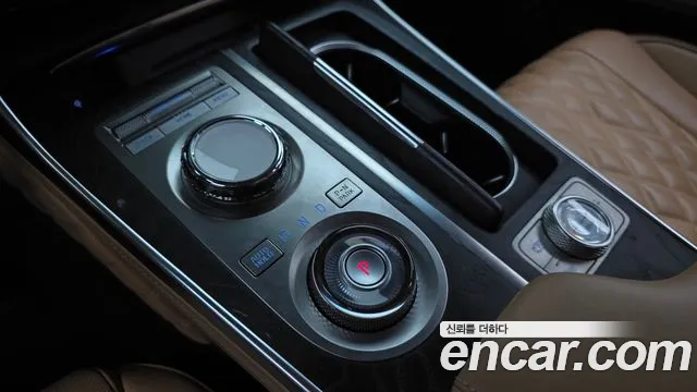 Genesis GV80 2.5T Бензин AWD — Фото автомобиля 8