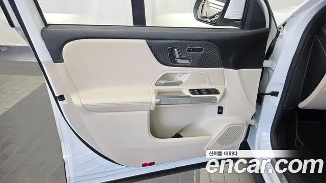 Mercedes-Benz GLB-Class X247 — Фото автомобиля 13