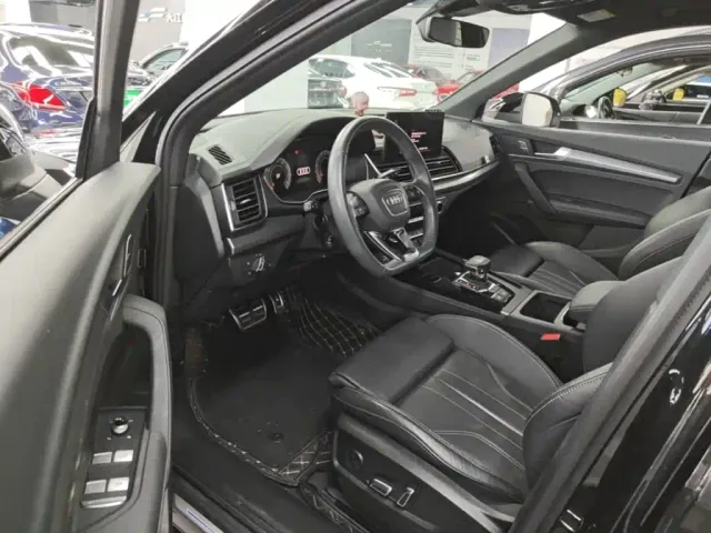 Audi Q5L — Фото автомобиля 15