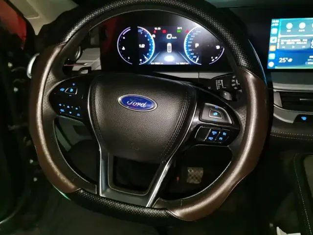 Ford Territory — Фото автомобиля 15