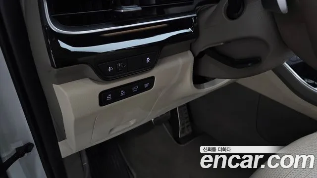 Kia Carnival 4th Gen — Фото автомобиля 28