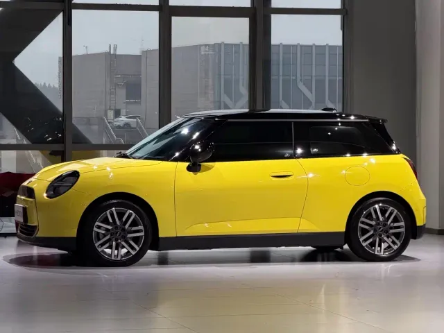 MINI Cooper — Фото автомобиля 5
