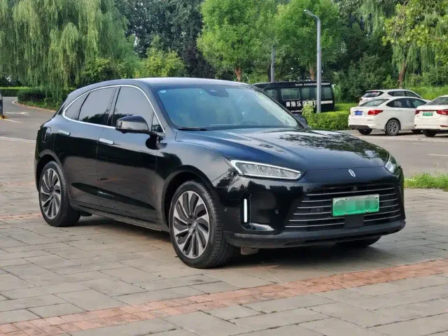 Aito M5 — Фото автомобиля 3