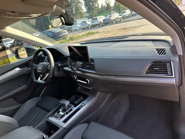 Audi Q5L — Фото автомобиля 16