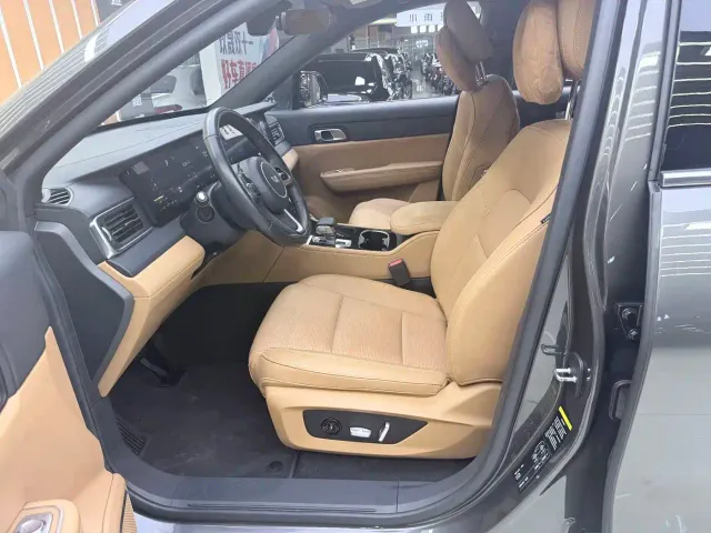 Li Auto ONE — Фото автомобиля 8