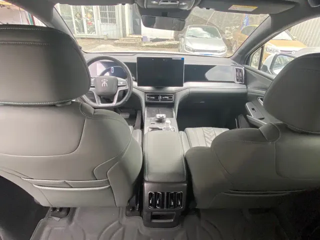 BYD Song L DM-i — Фото автомобиля 6