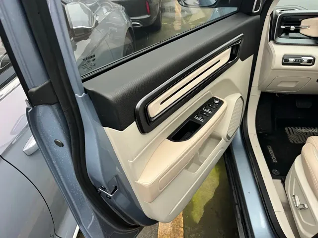 Geely ICON — Фото автомобиля 7