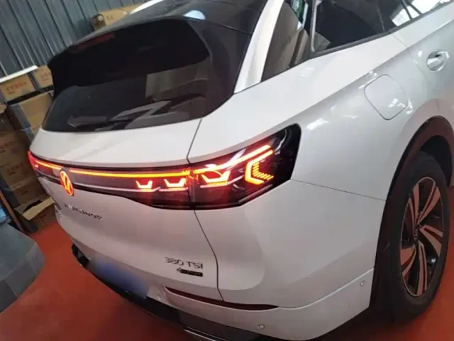 Volkswagen Talagon — Фото автомобиля 5