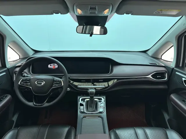 GAC Trumpchi M6 — Фото автомобиля 7