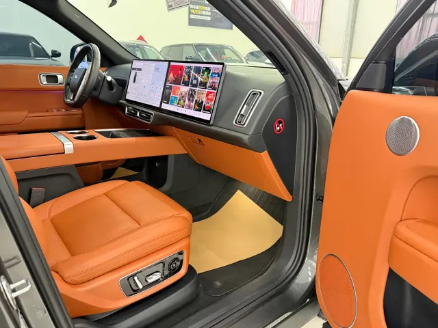 Li Auto L8 — Фото автомобиля 7
