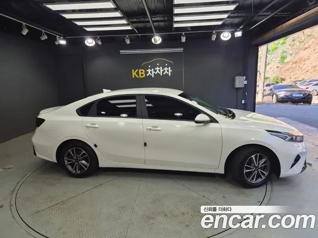 Kia K3 2nd Gen — Фото автомобиля 3