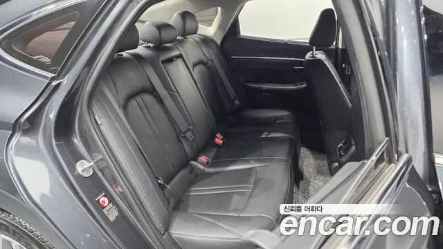 Hyundai Sonata — Фото автомобиля 18