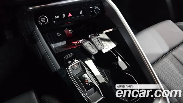 Audi Q5 40 TFSI quattro Sportback S Line — Фото автомобиля 7