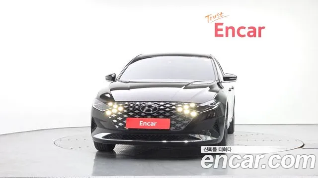 Hyundai Grandeur Grandeur (New) Hybrid — Фото автомобиля 3