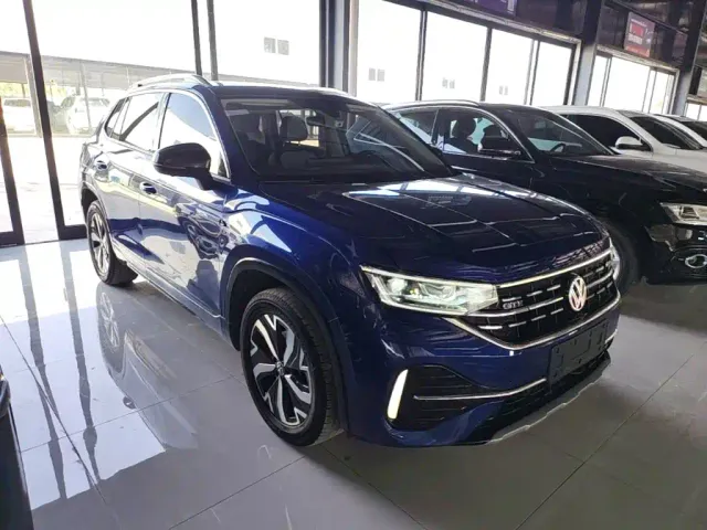 Volkswagen Tayron GTE Plug-in Hybrid — Фото автомобиля 3
