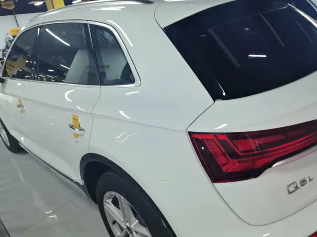 Audi Q5L — Фото автомобиля 4