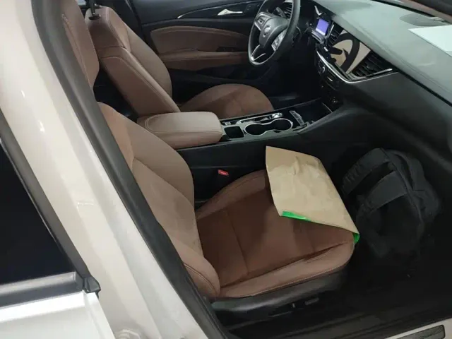Buick Regal — Фото автомобиля 24