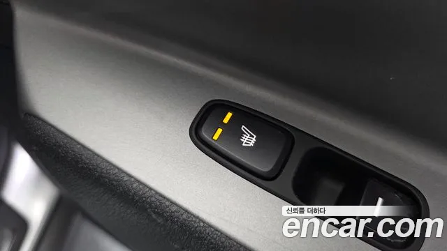 Kia Niro — Фото автомобиля 24