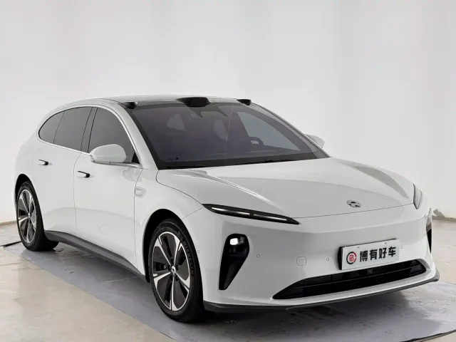 Nio ET5 Touring — Фото автомобиля 2