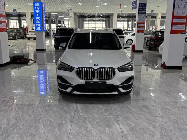 BMW X1 — Фото автомобиля 2