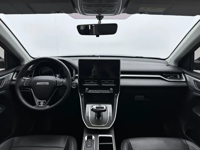 Haval M6 — Фото автомобиля 7