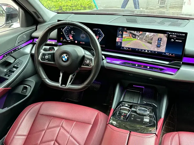 BMW 5 Series — Фото автомобиля 10