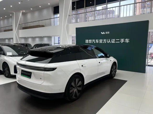 Li Auto i6 — Фото автомобиля 10