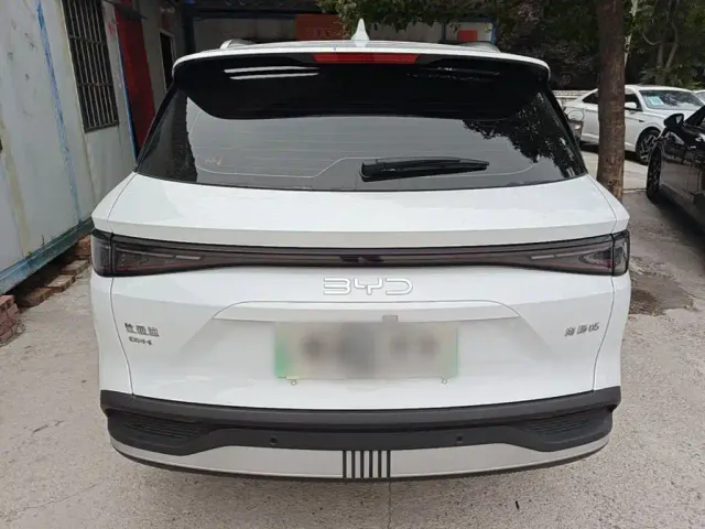 BYD Seal 05 DM-i — Фото автомобиля 5