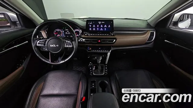 Kia Seltos Seltos Бензин 1.6 Turbo 4WD — Фото автомобиля 7