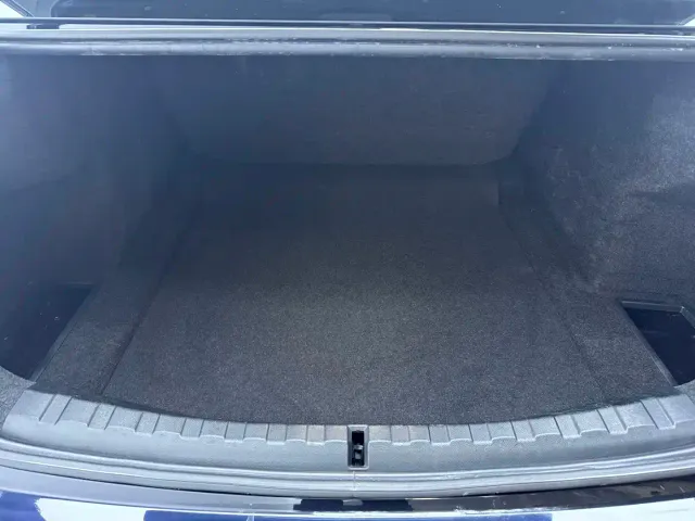 BMW 3 Series — Фото автомобиля 14