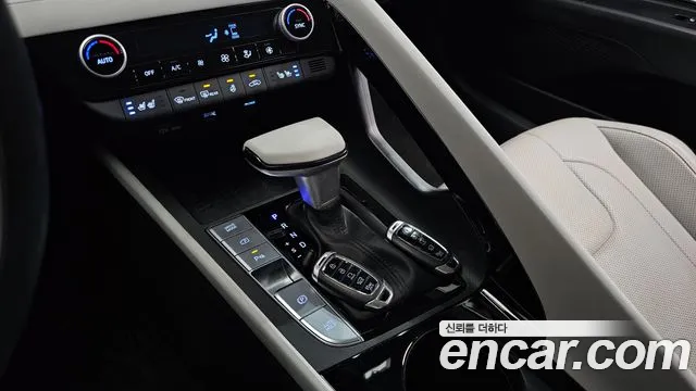 Hyundai Avante CN7 — Фото автомобиля 12