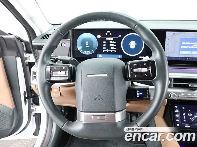 Hyundai Grandeur Grandeur (GN7) 2.5 Бензин 2WD — Фото автомобиля 15