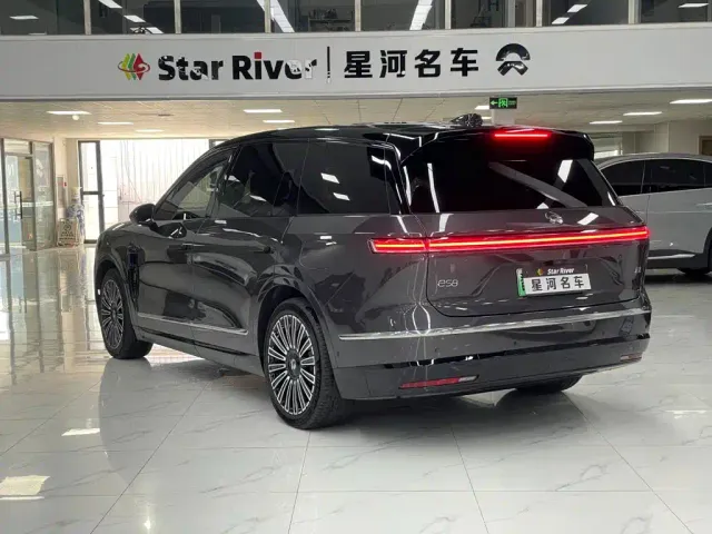 Nio ES8 — Фото автомобиля 5