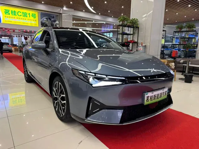 Xpeng P5 — Фото автомобиля 3