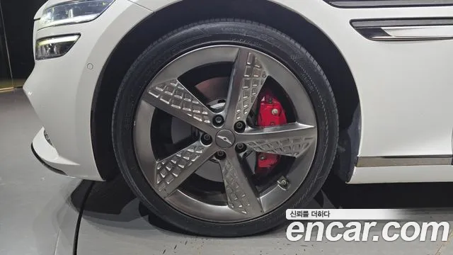 Genesis G80 RG3 — Фото автомобиля 5