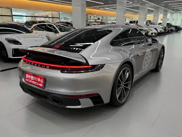 Porsche 911 — Фото автомобиля 6