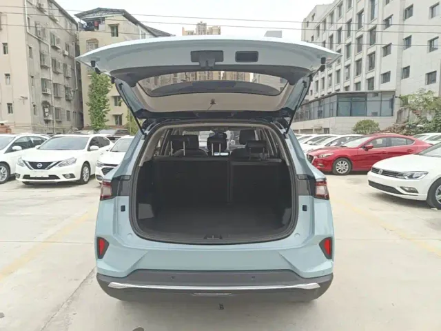 Wuling Asta — Фото автомобиля 18