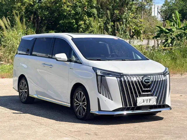 GAC Trumpchi M8 — Фото автомобиля 3
