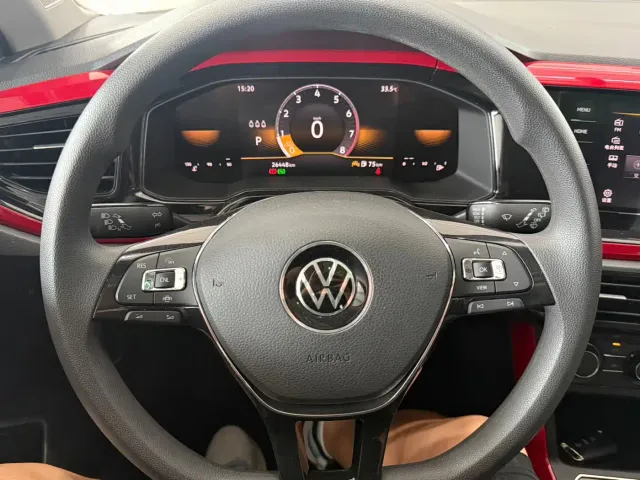 Volkswagen Polo — Фото автомобиля 12