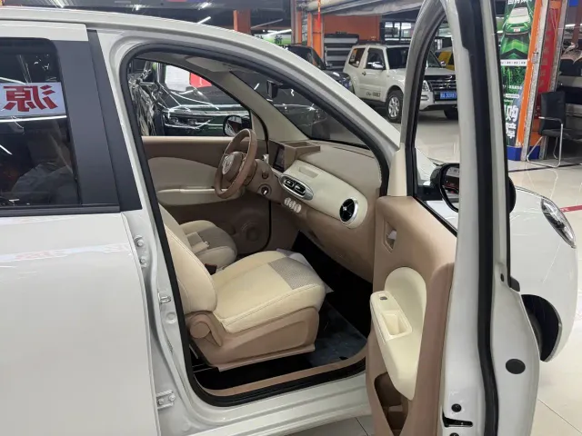 Wuling Hongguang Mini EV — Фото автомобиля 14