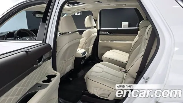 Hyundai Palisade Palisade Дизель 2.2 2WD — Фото автомобиля 11