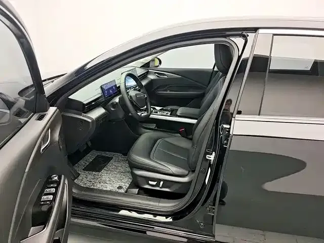 Wuling Starlight — Фото автомобиля 12