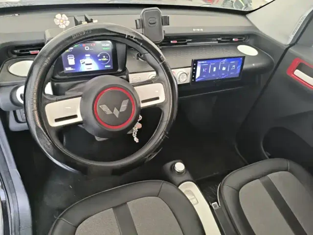 Wuling Hongguang Mini EV — Фото автомобиля 9