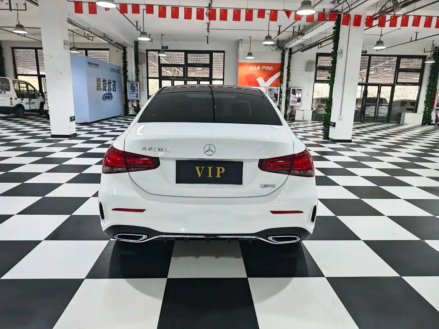 Mercedes-Benz Mercedes-Benz A-Class 2022 A 180 L Sport Sedan — Фото автомобиля 8