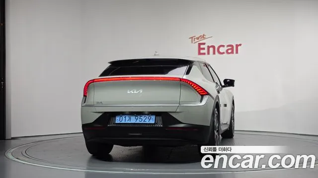 Kia EV6 — Фото автомобиля 4