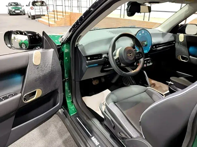 MINI Cooper — Фото автомобиля 15